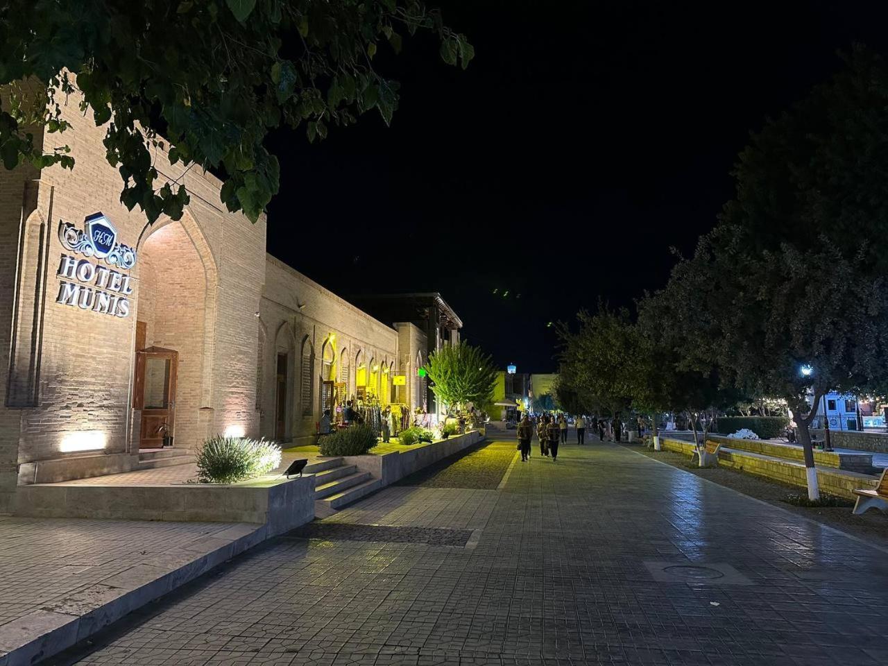 Munis Hotel Buhara Dış mekan fotoğraf
